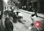 Standbild Fest des San Fermin Pamplona Spanien, 1956, aus Sekunde 17 historischem Filmmaterial Videoclip 65675064636