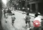 Standbild Fest des San Fermin Pamplona Spanien, 1956, aus Sekunde 18 historischem Filmmaterial Videoclip 65675064636