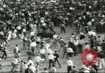 Standbild Fest des San Fermin Pamplona Spanien, 1956, aus Sekunde 33 historischem Filmmaterial Videoclip 65675064636