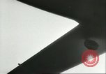 Standbild F-86 Sabre Kampfflugzeuge Japan, 1956, aus Sekunde 13 historischem Filmmaterial Videoclip 65675064639