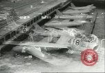 Standbild F-86 Sabre Kampfflugzeuge Japan, 1956, aus Sekunde 19 historischem Filmmaterial Videoclip 65675064639