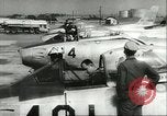 Standbild F-86 Sabre Kampfflugzeuge Japan, 1956, aus Sekunde 39 historischem Filmmaterial Videoclip 65675064639