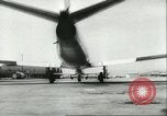 Standbild F-86 Sabre Kampfflugzeuge Japan, 1956, aus Sekunde 42 historischem Filmmaterial Videoclip 65675064639