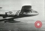 Standbild F-86 Sabre Kampfflugzeuge Japan, 1956, aus Sekunde 60 historischem Filmmaterial Videoclip 65675064639