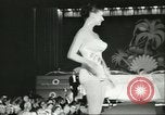 Standbild Miss Universe Schönheitswettbewerb California United States USA, 1956, aus Sekunde 28 historischem Filmmaterial Videoclip 65675064640