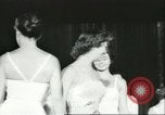 Standbild Miss Universe Schönheitswettbewerb California United States USA, 1956, aus Sekunde 33 historischem Filmmaterial Videoclip 65675064640