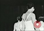 Standbild Miss Universe Schönheitswettbewerb California United States USA, 1956, aus Sekunde 36 historischem Filmmaterial Videoclip 65675064640