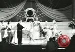 Standbild Miss Universe Schönheitswettbewerb California United States USA, 1956, aus Sekunde 44 historischem Filmmaterial Videoclip 65675064640
