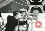 Standbild Miss Universe Schönheitswettbewerb California United States USA, 1956, aus Sekunde 55 historischem Filmmaterial Videoclip 65675064640