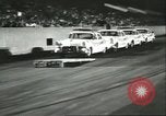 Standbild Auto und Motorrad Stunt Show Chicago Illinois USA, 1956, aus Sekunde 48 historischem Filmmaterial Videoclip 65675064641