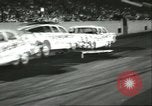 Standbild Auto und Motorrad Stunt Show Chicago Illinois USA, 1956, aus Sekunde 49 historischem Filmmaterial Videoclip 65675064641