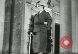 Image Défilé Italie, 1956, de la seconde 15 séquences d'archives historiques vidéo 65675064645