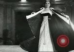 Image Défilé Italie, 1956, de la seconde 53 séquences d'archives historiques vidéo 65675064645