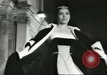 Image Défilé Italie, 1956, de la seconde 62 séquences d'archives historiques vidéo 65675064645