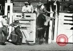 Standbild 8 National High School Meisterschafts Rodeo Reno Nevada USA, 1956, aus Sekunde 26 historischem Filmmaterial Videoclip 65675064652