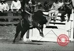 Standbild 8 National High School Meisterschafts Rodeo Reno Nevada USA, 1956, aus Sekunde 27 historischem Filmmaterial Videoclip 65675064652