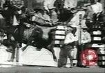 Standbild 8 National High School Meisterschafts Rodeo Reno Nevada USA, 1956, aus Sekunde 29 historischem Filmmaterial Videoclip 65675064652