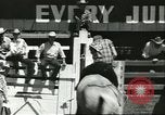 Standbild 8 National High School Meisterschafts Rodeo Reno Nevada USA, 1956, aus Sekunde 58 historischem Filmmaterial Videoclip 65675064652