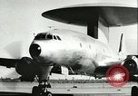 Standbild Flying Saucer Radar Flugzeug California United States USA, 1956, aus Sekunde 16 historischem Filmmaterial Videoclip 65675064654