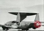 Standbild Flying Saucer Radar Flugzeug California United States USA, 1956, aus Sekunde 19 historischem Filmmaterial Videoclip 65675064654