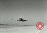 Standbild Flying Saucer Radar Flugzeug California United States USA, 1956, aus Sekunde 34 historischem Filmmaterial Videoclip 65675064654