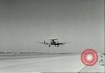 Standbild Flying Saucer Radar Flugzeug California United States USA, 1956, aus Sekunde 35 historischem Filmmaterial Videoclip 65675064654