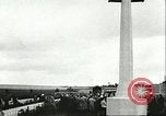 Standbild 14 Jahrestag von Dieppe Raid Frankreich, 1956, aus Sekunde 13 historischem Filmmaterial Videoclip 65675064655