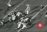 Standbild Fußballspiel California United States USA, 1956, aus Sekunde 11 historischem Filmmaterial Videoclip 65675064657