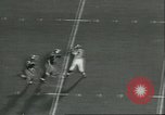 Standbild Fußballspiel California United States USA, 1956, aus Sekunde 14 historischem Filmmaterial Videoclip 65675064657