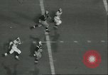 Standbild Fußballspiel California United States USA, 1956, aus Sekunde 16 historischem Filmmaterial Videoclip 65675064657