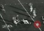 Standbild Fußballspiel California United States USA, 1956, aus Sekunde 20 historischem Filmmaterial Videoclip 65675064657