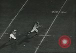 Standbild Fußballspiel California United States USA, 1956, aus Sekunde 28 historischem Filmmaterial Videoclip 65675064657