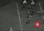 Standbild Fußballspiel California United States USA, 1956, aus Sekunde 39 historischem Filmmaterial Videoclip 65675064657