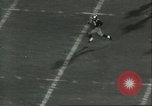 Standbild Fußballspiel California United States USA, 1956, aus Sekunde 42 historischem Filmmaterial Videoclip 65675064657