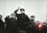 Standbild Santa Clause in fliegenden Untertasse Allentown Pennsylvania USA, 1956, aus Sekunde 10 historischem Filmmaterial Videoclip 65675064661