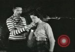 Standbild 1950Winter Mode in Amerika Bear Mountain New York USA, 1956, aus Sekunde 26 historischem Filmmaterial Videoclip 65675064662