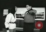 Standbild 1950Winter Mode in Amerika Bear Mountain New York USA, 1956, aus Sekunde 40 historischem Filmmaterial Videoclip 65675064662