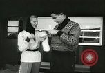 Standbild 1950Winter Mode in Amerika Bear Mountain New York USA, 1956, aus Sekunde 43 historischem Filmmaterial Videoclip 65675064662