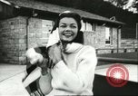 Standbild 1950Winter Mode in Amerika Bear Mountain New York USA, 1956, aus Sekunde 53 historischem Filmmaterial Videoclip 65675064662