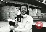Standbild 1950Winter Mode in Amerika Bear Mountain New York USA, 1956, aus Sekunde 54 historischem Filmmaterial Videoclip 65675064662