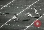 Standbild Fußballspiel California United States USA, 1956, aus Sekunde 12 historischem Filmmaterial Videoclip 65675064663