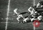 Standbild Fußballspiel California United States USA, 1956, aus Sekunde 18 historischem Filmmaterial Videoclip 65675064663