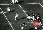Standbild Fußballspiel California United States USA, 1956, aus Sekunde 28 historischem Filmmaterial Videoclip 65675064663