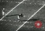Standbild Fußballspiel California United States USA, 1956, aus Sekunde 34 historischem Filmmaterial Videoclip 65675064663