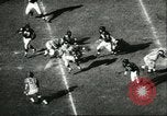 Standbild Fußballspiel California United States USA, 1956, aus Sekunde 41 historischem Filmmaterial Videoclip 65675064663