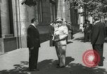 Immagine di Dignitario Mosca Unione Sovietica, 1956, secondo 34 filmato di repertorio 65675064669