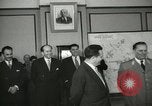 Immagine di Dignitario Mosca Unione Sovietica, 1956, secondo 45 filmato di repertorio 65675064669