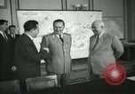 Immagine di Dignitario Mosca Unione Sovietica, 1956, secondo 49 filmato di repertorio 65675064669