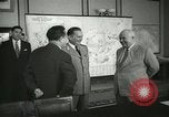 Immagine di Dignitario Mosca Unione Sovietica, 1956, secondo 52 filmato di repertorio 65675064669