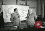 Immagine di Dignitario Mosca Unione Sovietica, 1956, secondo 54 filmato di repertorio 65675064669
